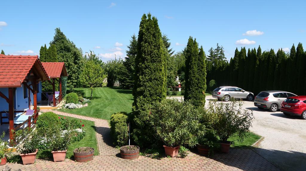 Magyar Apartmanhazak I-Iii. Zalakaros Exterior photo