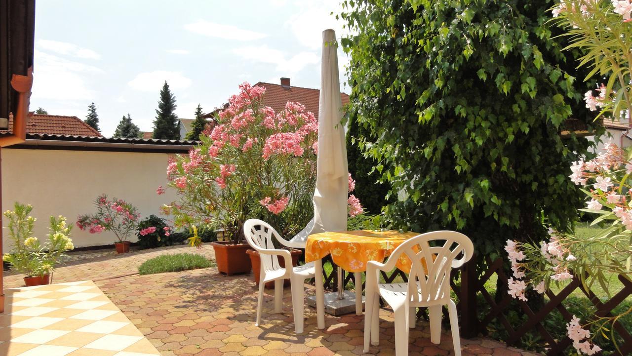 Magyar Apartmanhazak I-Iii. Zalakaros Exterior photo